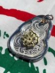 NL-0173 KARAKUSA TALL DARUMA PENDANT No.173 (18K、22K GOLD ACCENTS)