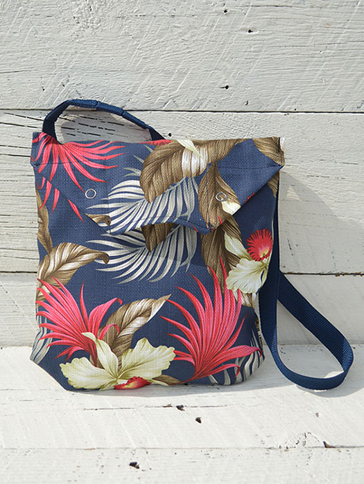 Shoulder Pouch (Hawaiian Floral Java Cloth)