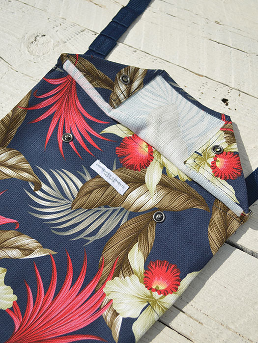 Shoulder Pouch (Hawaiian Floral Java Cloth)