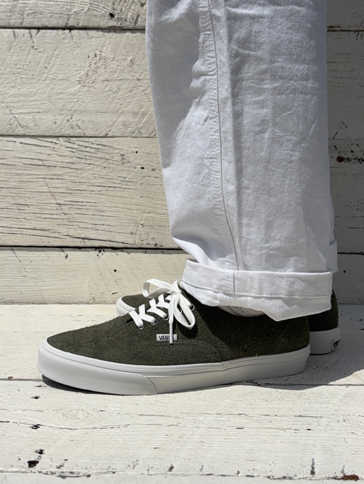 Authentic (Suede)