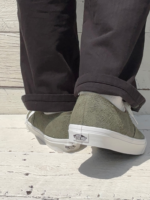 Authentic (Suede)