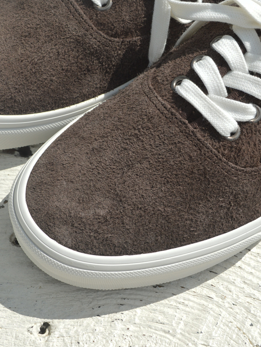 Authentic (Suede)
