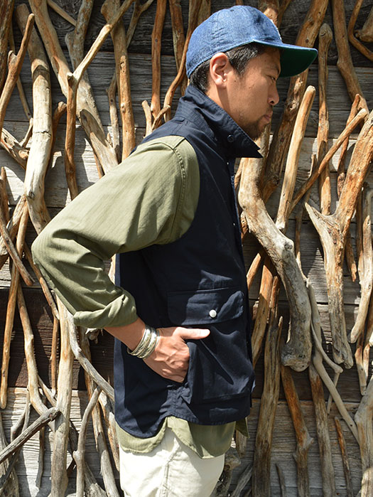 Plant Hunter Vest　(Weeds Poplin)