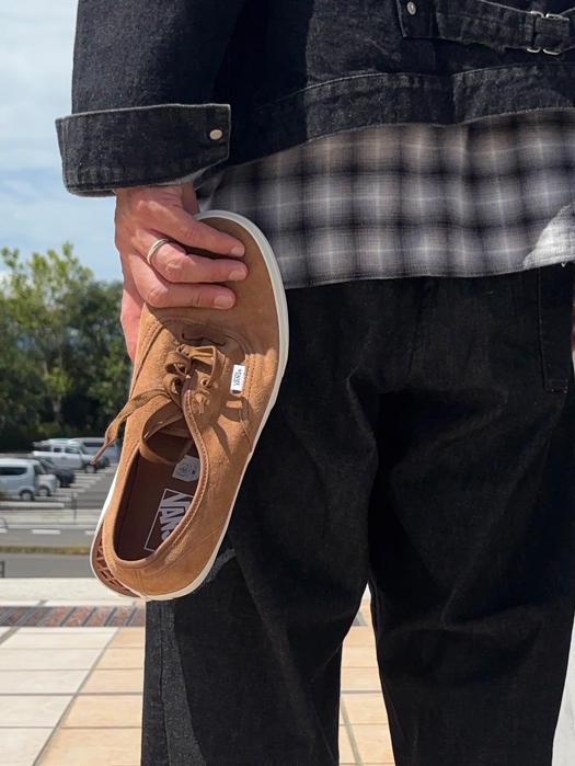 Authentic (Pig Suede)　
