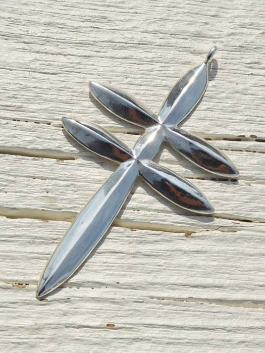 NL-0117　TRIANGLE DRAGONFLY PENDANT