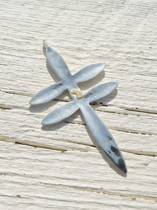 NL-0117　TRIANGLE DRAGONFLY PENDANT